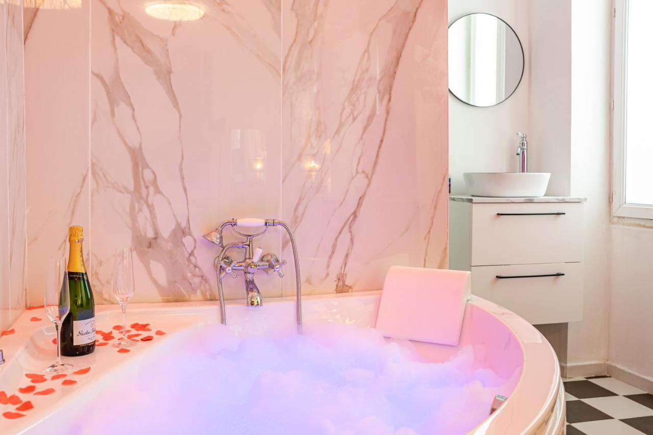 Appart-Jacuzzi à 6 min de la gare St Charles Marseille Extérieur photo